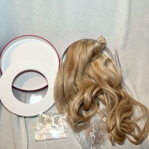 LUXY 16" Dimensional Beige Blonde Halo® Hair Extensions (140g) Lightly
Used